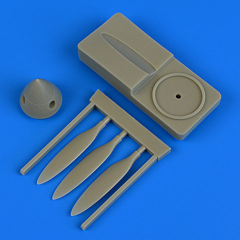 Quick Boost 48 783 1/48 P-40B/C Warhawk propeller w/tool(For BRONCO)