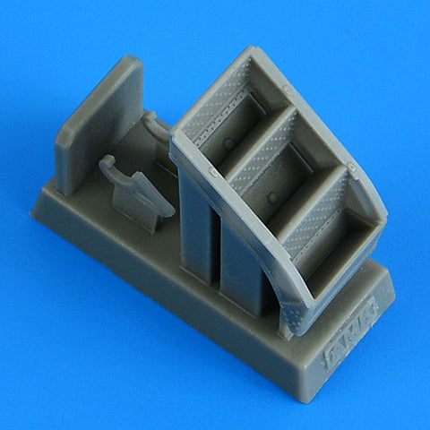 Quick Boost 49 059 1/48 Mil Mi-8MT/Mi-17 entry stairs(For AMK)