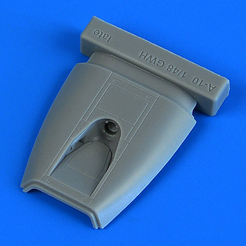 Quick Boost 49 134 1/48 A-10A/C Thunderbolt II opened fuel access panel - late(For GWH)
