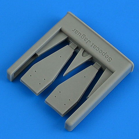 Quick Boost 49 172 1/48 Sepecat Jaguar GR.1/GR.1a bases for chaff and flare dispensers(For AIRFIX)