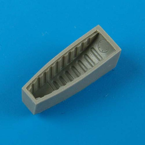 Quick Boost 72 186 1/72 A-1D Skyraider rear wheel well(For HASEGAWA)