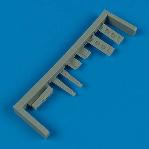 Quick Boost 72 298 1/72 P-40 Warhawk undercarriage covers(For ACADEMY)