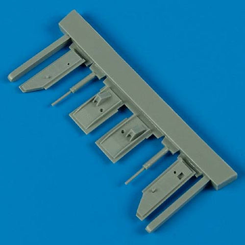 Quick Boost 72 343 1/72 F9F-2 Panther undercarriage covers(For HOBBY BOSS)