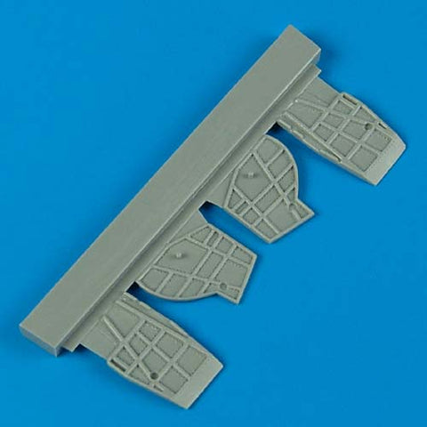 Quick Boost 72 354 1/72 SB2C Helldiver undercarriage covers(For ACADEMY)
