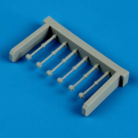 Quick Boost 72 416 1/72 F-102A Delta Dagger bomb bay covers pistons(For MENG)