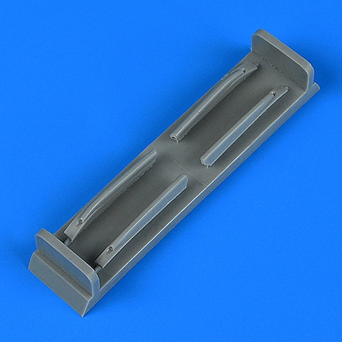 Quick Boost 72 633 1/72 Petlyakov Pe-2 exhaust - covered(For ZVEZDA)
