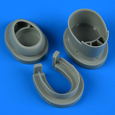 Quick Boost 72 685 1/72 P-47D/M Thunderbolt cowling and cooling flaps (closed)(For REVELL)