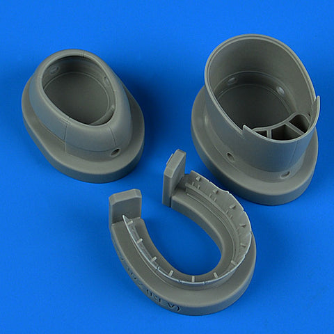 Quick Boost 72 686 1/72 P-47D/M Thunderbolt cowling and cooling flaps (opened)(For REVELL)