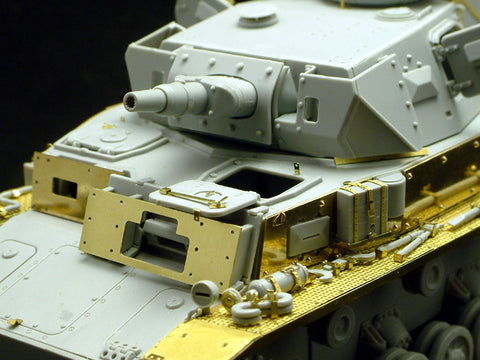 Voyager Model PE35096 1/35 WWII British Cromwell Mk.IV/Centaur Photo-Etched Set (for Tamiya 35221/35232)