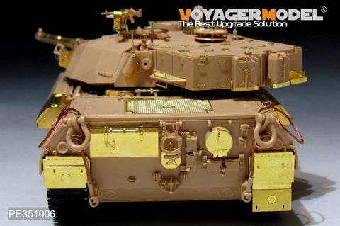 Voyager Model PE351006B 1/35 Modern Canadian Army Leopard C2 MEXAS Main Battle Tank (with gun barrel and smoke dischargers) (for MENG TS 35-041)