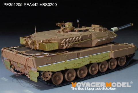 Voyager Model PE351205 1/35 Modern German Leopard 2A5 Main Battle Tank - Basic (RFM 5076)