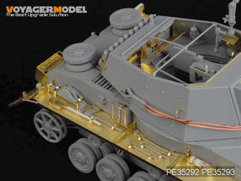 Voyager Model PE35292 1/35 WWII German Pz.Sfl.IVb 10.5cm le.FH.18/1 (Dragon 6475)