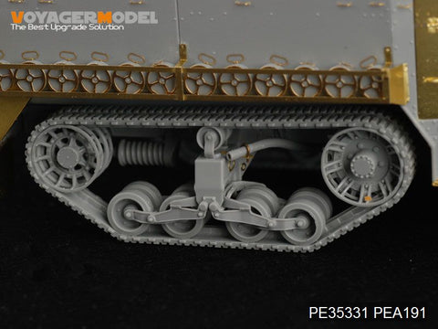 Voyager Model PE35331 1/35 WWII US M3 Half-track (Dragon 6332)