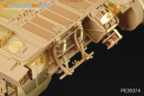 Voyager Model PE35374 1/35 Modern British Challenger 2 Main Battle Tank (Iraq Version) / CIP (Tamiya 35274)