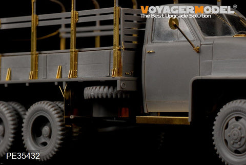 Voyager Model PE35432 1/35 WWII Russian Studebaker US6 Truck (Italeri 6499 / ICM 35511)