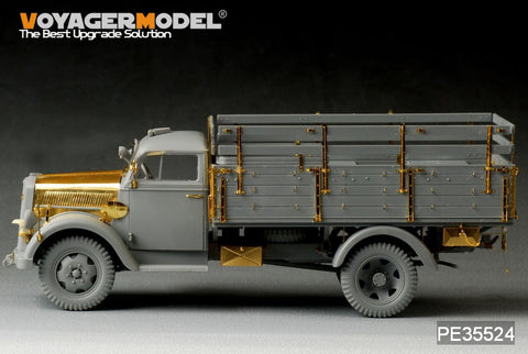 Voyager Model PE35524 1/35 WWII German Opel Blitz 3t 4x2 Cargo Truck / Standard Cargo Bed Type (Dragon 6670)