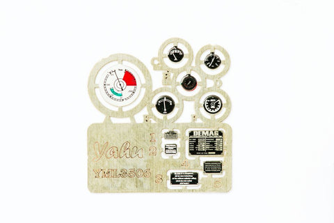 Yahu Models YML3507 1/35 Sd.Kfz. 10 1-Ton Half-Track Instrument Panel (for Dragon)