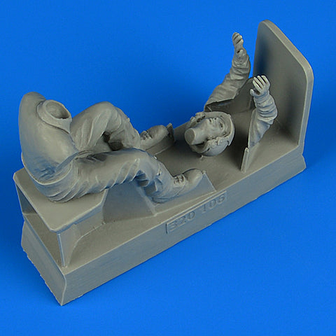 AEROBONUS 320106 1/32 USAF Pilot with seat for L-19/O-1 Bird Dog (For RODEN)