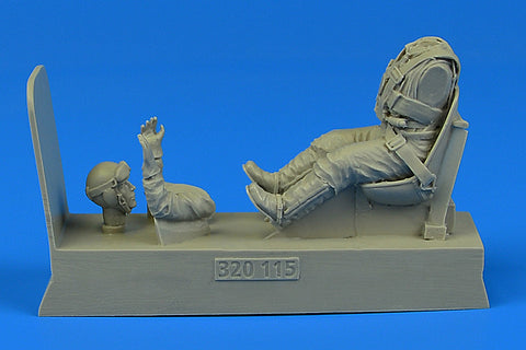 AEROBONUS 320115 1/32 German Luftwaffe Pilot for Bf 109 with seat (For EDU/HAS/DRA)
