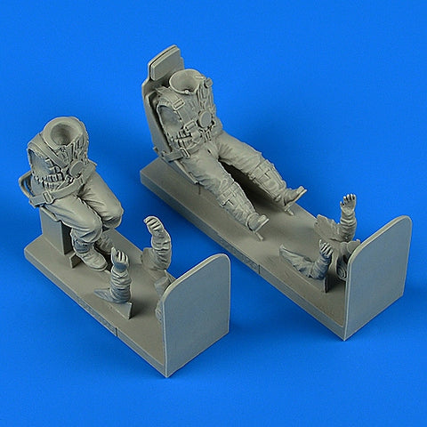 AEROBONUS 320125 1/32 German Luftwaffe Pilot and Gunner WWII with seats for Ju 87 Stuka (For HAS/TRU)
