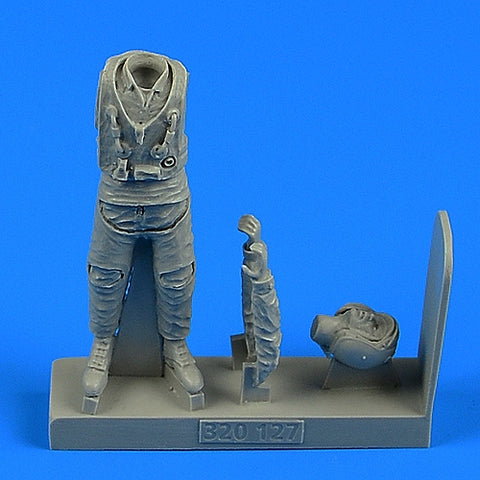 AEROBONUS 320127 1/32 Modern Russian Air Force Fighter Pilot