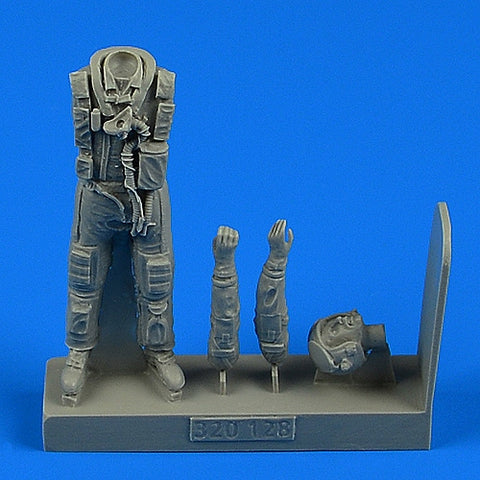 AEROBONUS 320128 1/32 Modern Czech Air Force Fighter Pilot