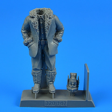 AEROBONUS 320147 1/32 German or Austro-Hungarian WWI Pilot (Winter edition)