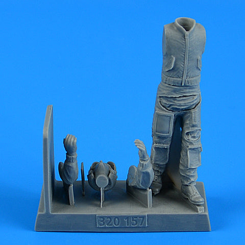 AEROBONUS 320157 1/32 NATO Combat Pilot