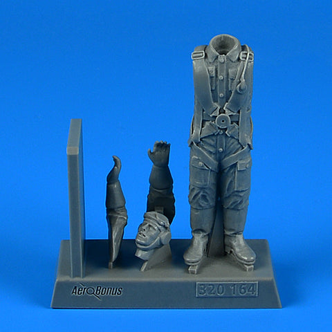 AEROBONUS 320164 1/32 French Air Force WWII Pilot
