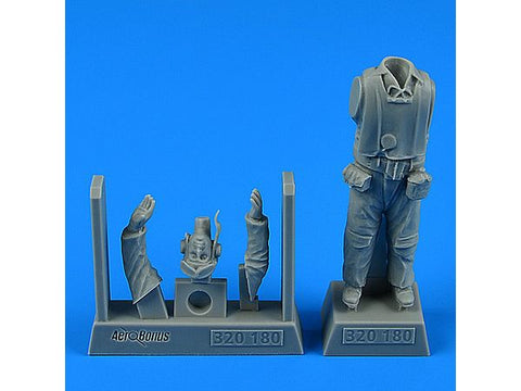AEROBONUS 320180 1/32 US Marine Corps WWII Pilot