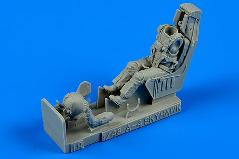 AEROBONUS 480078 1/48 US Navy Fighter Pilot with ej.seat for A-4A/B/C/E/F/M Skyhawk