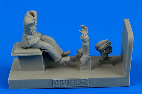 AEROBONUS 480152 1/48 WWII RAF Driver for Albion Fueller (For AIRFIX)