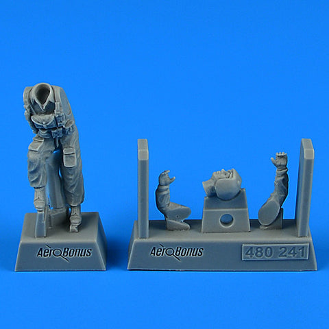 AEROBONUS 480241 1/48 Modern Russian Fighter Pilor for Su-57 (For ZVEZDA)