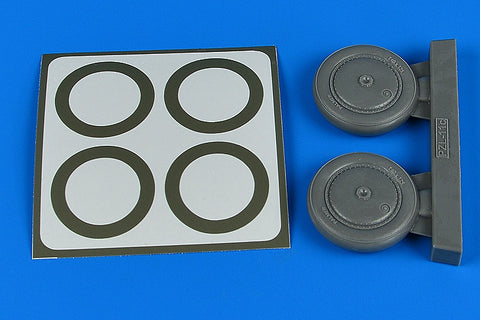 Aires 2249 1/32 PZL-11 wheels & paint masks (For IBG)