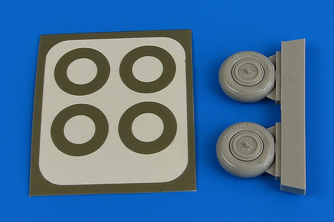 Aires 4739 1/48 Yak-3 wheels & paint masks