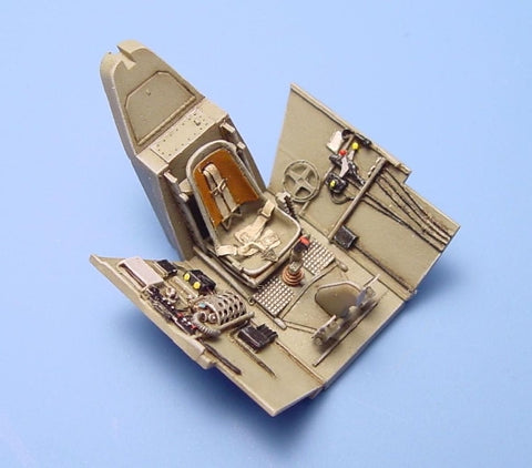 Aires 7081 1/72 Bf 109E-3/E-4 cockpit set (For TAMIYA)