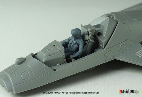 DEF Model DF72004 1/72 ROKAF KF-21 Pilot set (for Academy KF-21)(3d Printed kit)  1 Fig.