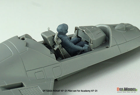 DEF Model DF72004 1/72 ROKAF KF-21 Pilot set (for Academy KF-21)(3d Printed kit)  1 Fig.