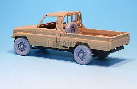 DEF Model DW35052 1/35 Pick up truck Type 2 Sagged Wheel set 2 (for Meng VS004 1/35)