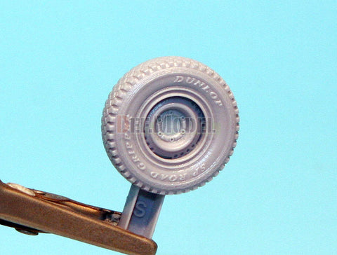 DEF Model DW35052 1/35 Pick up truck Type 2 Sagged Wheel set 2 (for Meng VS004 1/35)