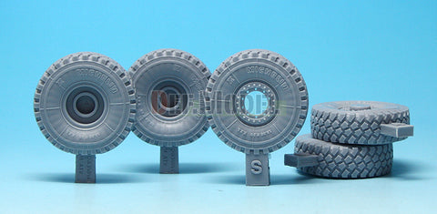 DEF Model DW35054 1/35 US Army M-ATV 'Big' Sagged Wheel set (for Panda 1/35)
