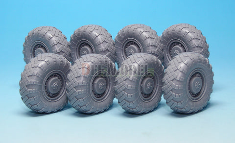 DEF Model DW35056 1/35 Scud B w/MAZ-543 Sagged Wheel set 1 (for Dragon 1/35)