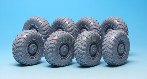 DEF Model DW35057 1/35 Scud B w/MAZ-543 Sagged Wheel set 2 (for Dragon 1/35)