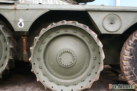 DEF Model DW35065 1/35 French Panhard EBR Wheel set (for Hobbyboss 1/35)