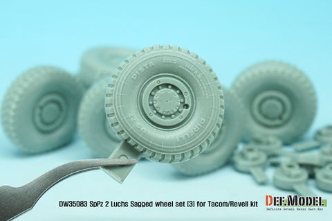 DEF Model DW35083 1/35 German Luchs 8X8 Pirxlli Sagged Wheel set-3 (for Tacom/Revell 1/35)