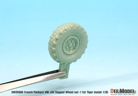 DEF Model DW35084 1/35 French Panhard VBL LAV Sagged Wheel set-1(for Tiger model 1/35)