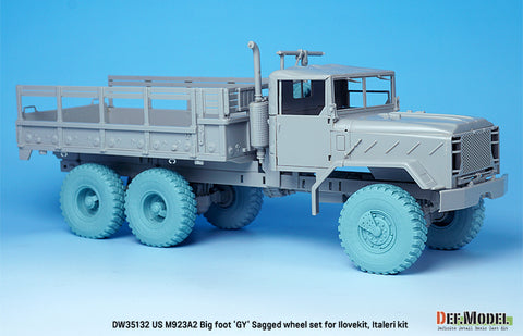 DEF Model DW35132 1/35 M923A2 BIG FOOT Truck Goodyear Sagged Wheel set (for Ilovekit, Italeri 1/35)
