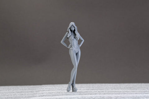 Hobby Design HD03-0423 1/24 Showgirl (Resin + Photo-etched parts)