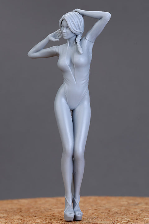 Hobby Design HD03-0432 1/24 Showgirl