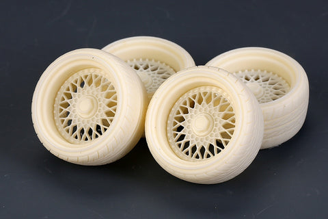 Hobby Design HD03-0503 1/24 18-inch BBS RS Wheels & Tires for JDM Series